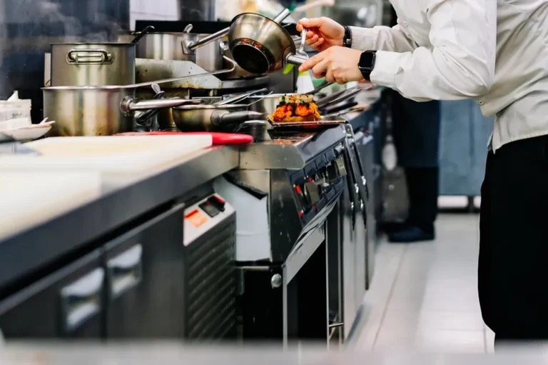 a pest free restaurant's kitchen